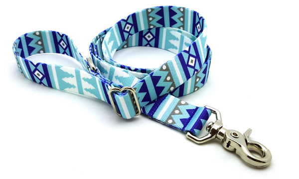 Winter Pines Adjustable Handle Leash
